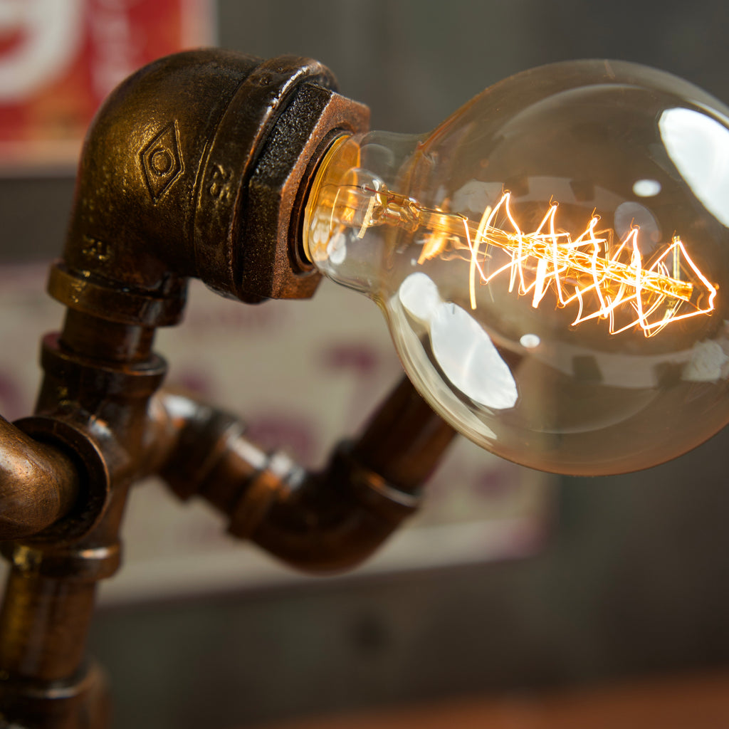 "Running" Hecho a mano, adorno industrial de metal para lámpara, barra, mesa de té, cafetería, muebles, luz nocturna, decoración de muebles retro steampunk.